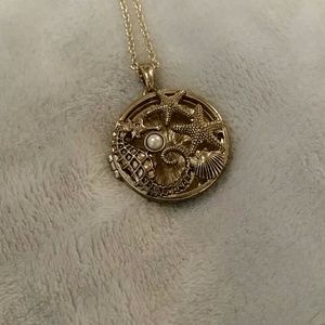 Sea life magnetic locket necklace 🐳🐚🐠